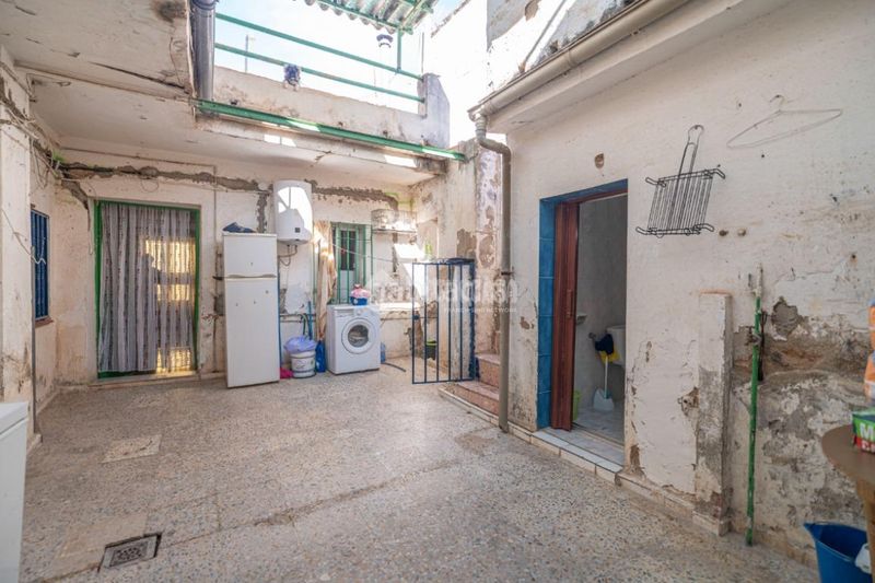 Foto 5965704a-5a11-4ead-b9dc-4bf8e8ceb785. Towny house with heating in La Zarzuela - San José - Belén Linares