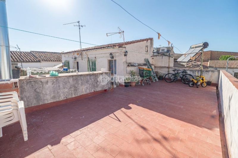 Foto d6c6f784-68e1-4653-9134-9bb4a8052065. Towny house with heating in La Zarzuela - San José - Belén Linares