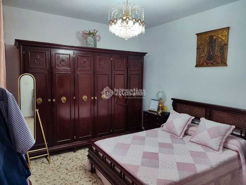 Foto 0734a3d9-1e30-4023-9cb2-20dee7db0f37. Piso  en venta en Centro ciudad Linares