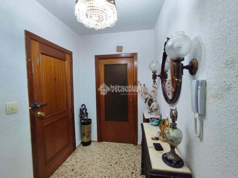 Foto 766c6f47-7bff-455e-b348-0fcdfd8bd5bb. Piso  en venta en Centro ciudad Linares