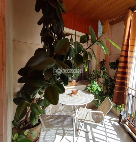 Foto a665b0d7-7c94-4471-b026-eb69d2da0b61. Piso  en venta en Centro ciudad Linares