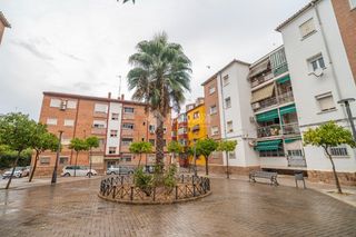 Appartamento in Linarejos. Piso en venta en linares