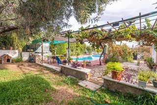 Mas à Centro ciudad. Casa rural en venta en linares