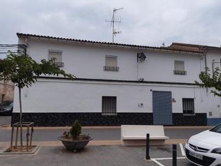 Casa adossada a San Juan de Énova. Casa en venta en sant joanet