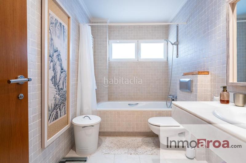Foto 4da5ed0a-9f2d-40cb-9552-149257fcaf91. Haus mit heizung parking pool in Borriol