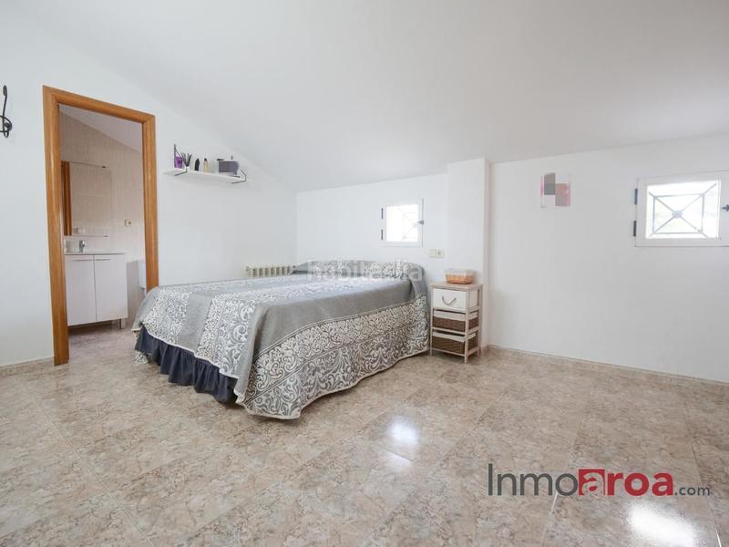 Foto b23228a5-5bef-4609-ae66-445f48da1082. Casa a schiera con riscaldamento parcheggio in Centro Bétera