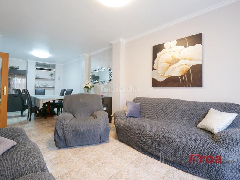 Foto 937b05ea-5a3e-4138-b2b3-539cff833651. Casa adossada amb calefacció aparcament a Centro Bétera