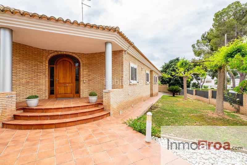 Foto c55f2002-0285-4da3-8fc2-f2252bcd368c. Haus mit parking pool in La Cañada Paterna