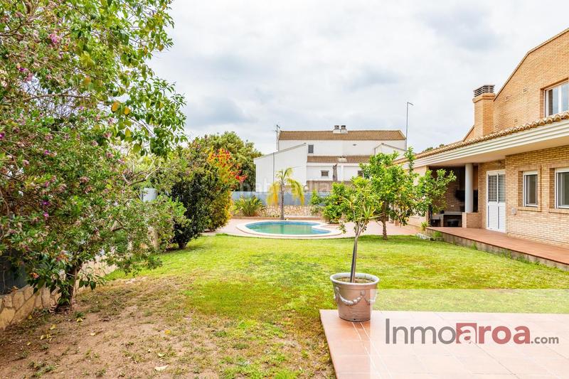 Foto e9ffea4f-3560-496f-b0ca-47152c35d349. Haus mit parking pool in La Cañada Paterna