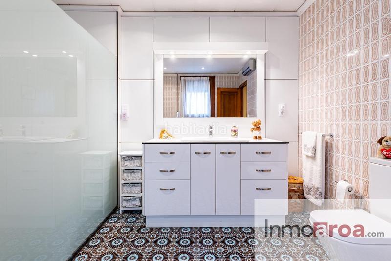 Foto 12f0db5e-79a8-405d-9776-5d9e895f63f6. Casa preciosa casa de pueblo en betera!! en Centro Bétera