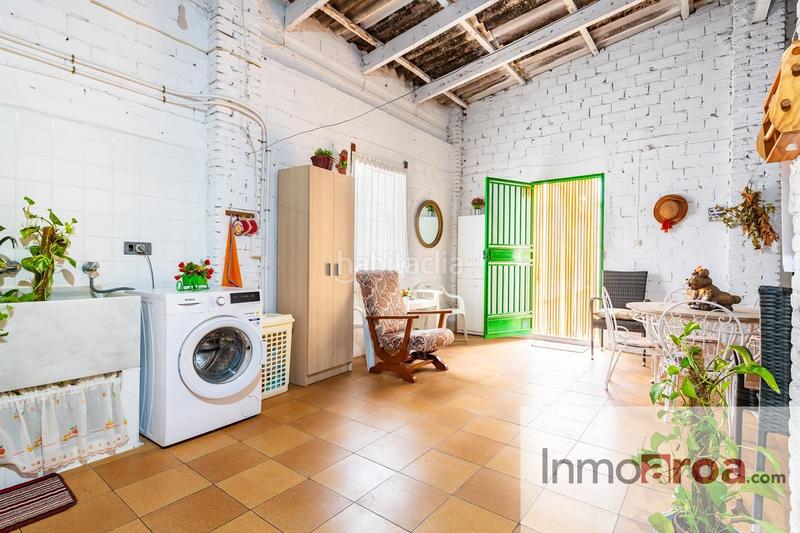 Foto 2ed3d398-6b9b-4d16-92d4-698c42bb04b3. Casa preciosa casa de pueblo en betera!! en Centro Bétera