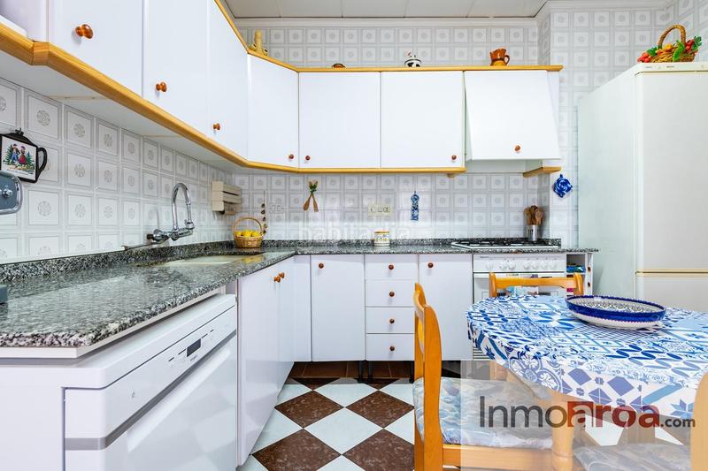 Foto a54a3dcd-e9e5-4ec2-80c9-398fcf532551. Casa preciosa casa de pueblo en betera!! en Centro Bétera