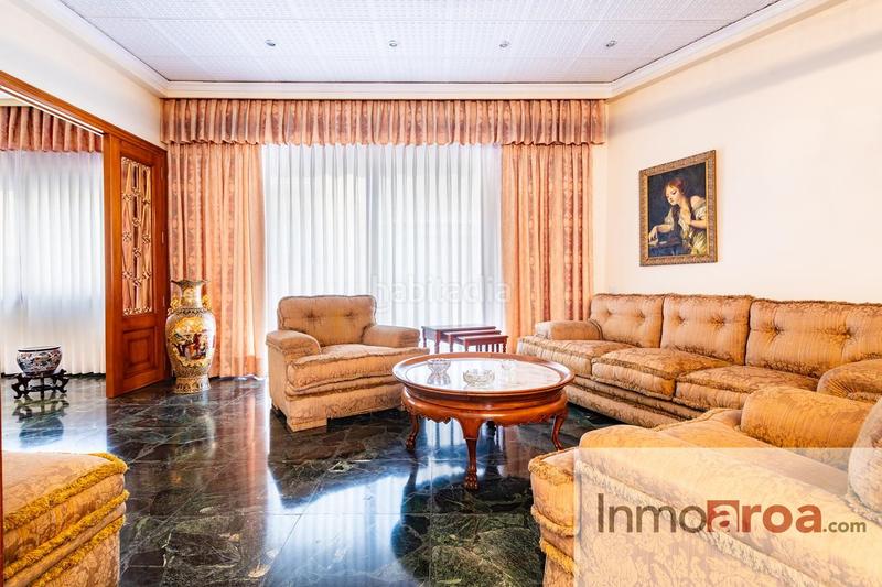 Foto b505a372-0a9f-4ed9-8c41-ac845071eb00. Casa preciosa casa de pueblo en betera!! en Centro Bétera