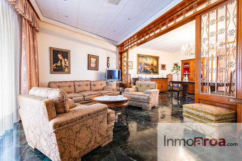 Foto d5fbd33b-6edb-4296-8a51-32e7011118be. Casa preciosa casa de pueblo en betera!! en Centro Bétera