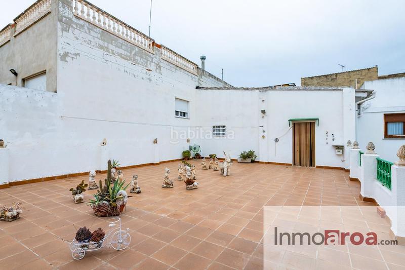 Foto f133971e-7855-4148-ba39-87b8049aad49. Casa preciosa casa de pueblo en betera!! en Centro Bétera