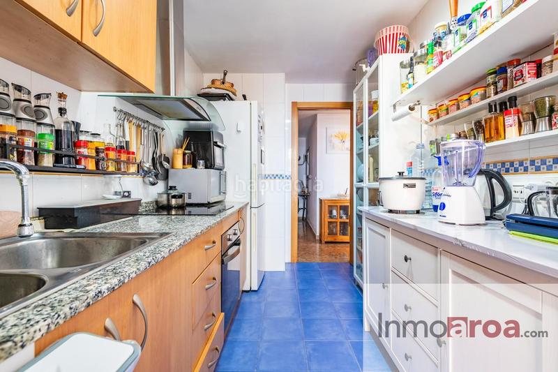 Foto 21bc925f-182f-4a8b-bc82-f6b9834ec576. Piso  en finca seminueva en Centro Bétera