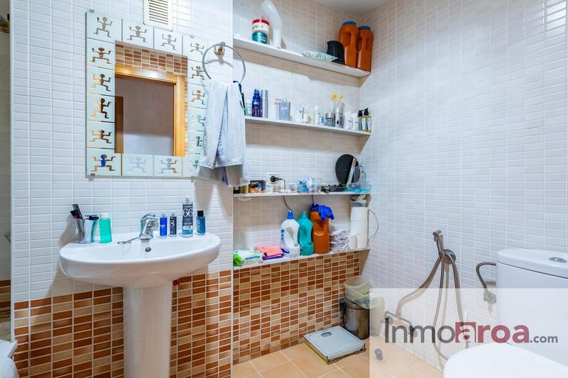 Foto 23564b72-0751-40b0-8f98-38f5b25a57c4. Piso  en finca seminueva en Centro Bétera