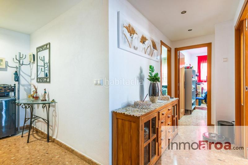 Foto 53559250-8373-4e83-add7-980f239b1d28. Piso  en finca seminueva en Centro Bétera