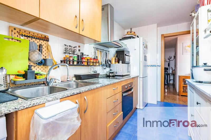 Foto 9acbb931-4c66-4826-b01d-41f516f4771c. Piso  en finca seminueva en Centro Bétera