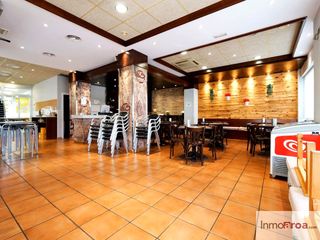 Traspàs Local Comercial a Centro. Se traspasa negocio en pleno funcionamiento!!