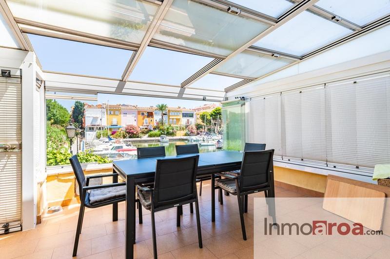 Foto fd9a9f47-1a2b-43f0-a092-731f98706fa9. Casa en Port Saplaya Alboraya