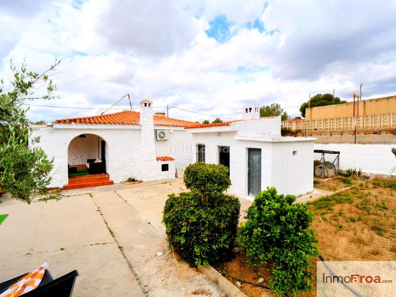Foto 8085e726-f4d3-4ab6-a679-29cc587083ad. Maison avec piscine dans Los Pinares-La Masia Bétera