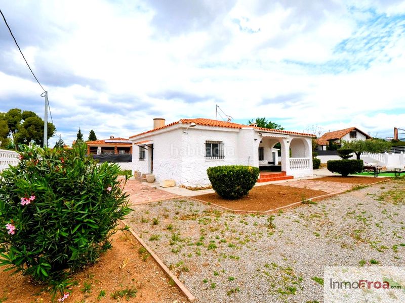 Foto df6560e2-6052-4a4c-b7e4-963ac44fe861. Maison avec piscine dans Los Pinares-La Masia Bétera