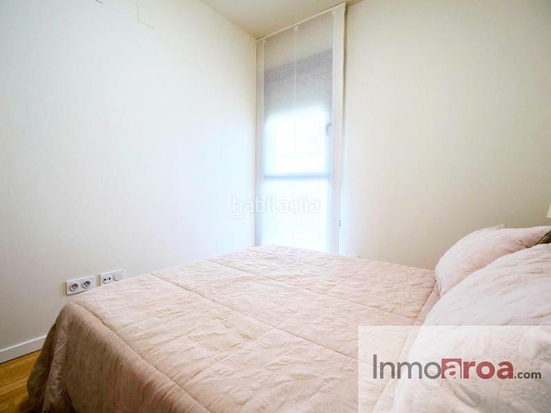 Foto 1429225f-e067-4702-ac05-97cc3321530d. Alquiler piso se alquila piso en zona nueva de santa barbara!! en Valencia