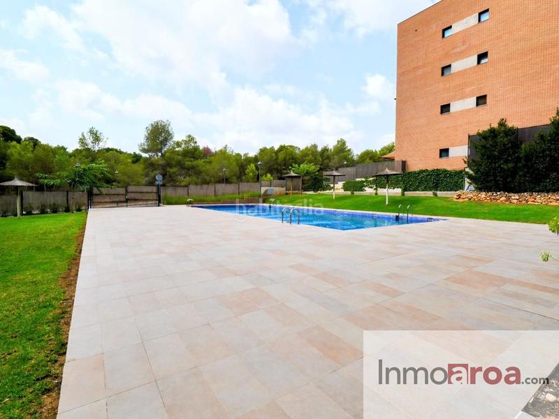 Foto 15b6e5a6-a20d-4014-9d5e-7ca73fd29ff0. Alquiler piso se alquila piso en zona nueva de santa barbara!! en Valencia