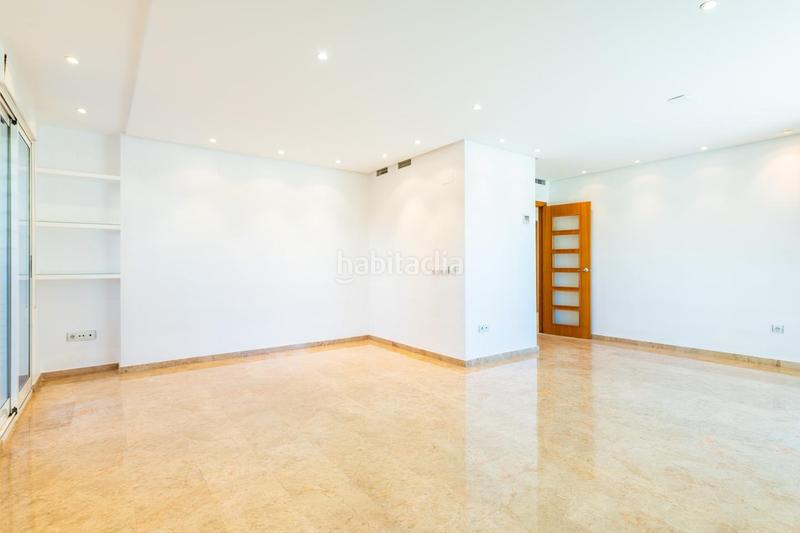 Foto 4a9f4596-af8d-4e48-b1ea-40b19c312046. Rent ground floor with heating parking pool in Valterna Paterna