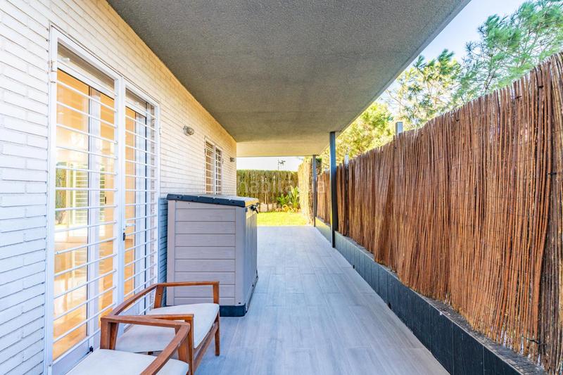 Foto 5e65e5b3-0a8e-4545-929b-7dda61bf7276. Rent ground floor with heating parking pool in Valterna Paterna