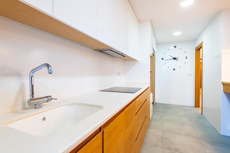 Foto ee7665a3-2cd2-462f-a84d-40f16cd0cad0. Rent ground floor with heating parking pool in Valterna Paterna