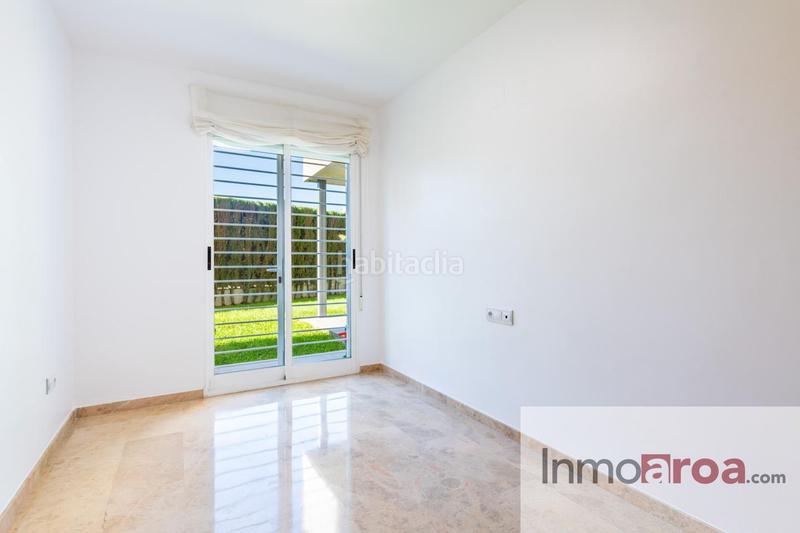 Foto b52291ee-573e-48d0-a679-47138dcfa6c9. Affitto piano terra con riscaldamento parcheggio piscina in Paterna