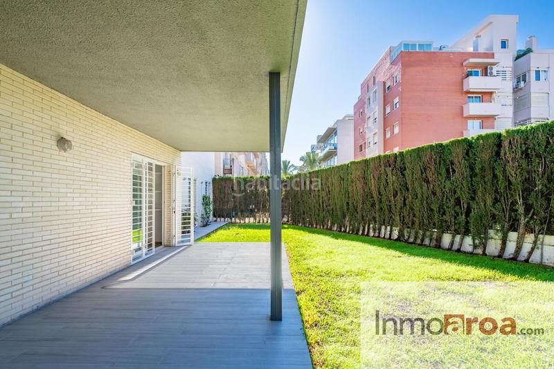 Foto 7c76975f-2dea-4d77-826e-cb03a7056968. Location rez-de-chaussée avec chauffage parking piscine dans Paterna