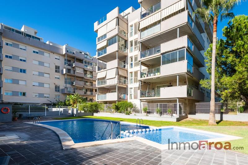 Foto 825a8dfe-3771-460f-95d9-afebc38114b3. Location rez-de-chaussée avec chauffage parking piscine dans Paterna