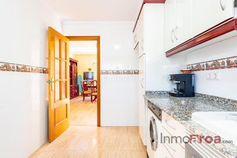 Foto edaf1fb3-5f06-4201-8e7c-9b0a94e37a74. House with heating pool in La Conarda-Montesano Bétera