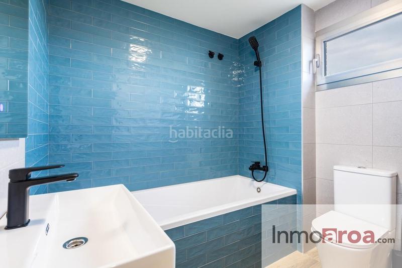 Foto 1047fdfe-f068-48aa-82e3-293a30f8b8f2. Maison avec chauffage parking piscine dans Pau Lledó Castellón de la Plana