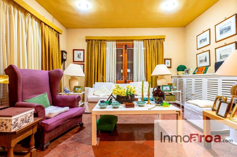 Foto 500d983b-905c-4736-bacb-5ea0f929f61a. Casa oportunidad chalet en betera!! en Centro Bétera