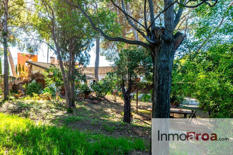 Foto ea8a853a-6e73-4104-843a-f9c16f0c1765. Casa oportunidad chalet en betera!! en Centro Bétera