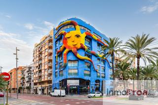 Appartement  De juan sebastin elcano. Piso en edificio sol