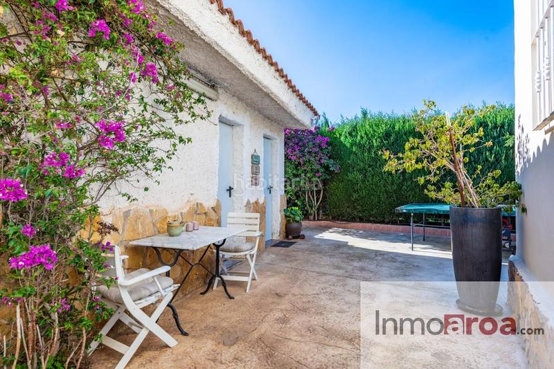 Foto 60805b86-f8d2-41c0-bf3d-59fb5bf0355b. Casa con piscina in Los Pinares-La Masia Bétera