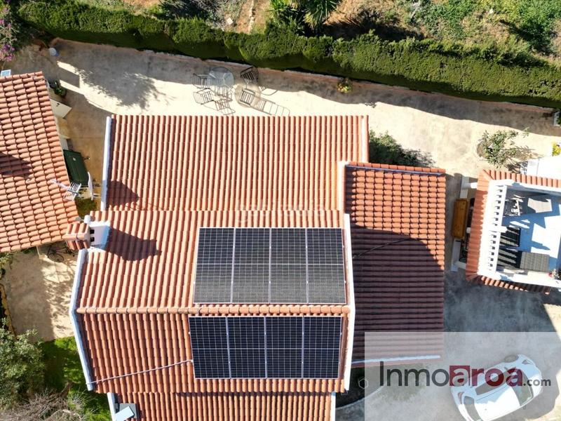 Foto a6ee2170-6258-4ad0-94a3-ade1f2a8af6e. Casa con piscina in Los Pinares-La Masia Bétera