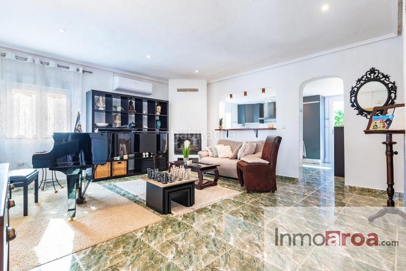 Foto ba2deb92-756b-49b1-9697-31bfecff14b3. Casa con piscina in Los Pinares-La Masia Bétera