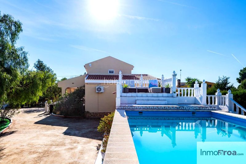 Foto c6270cdf-97d6-4d29-aecc-746302705b59. Casa amb calefacció piscina a Los Pinares-La Masia Bétera