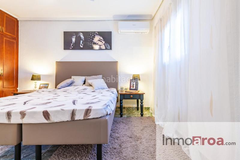 Foto d5e22903-b732-4d69-94d9-5d715aae2bd2. Casa con piscina in Los Pinares-La Masia Bétera