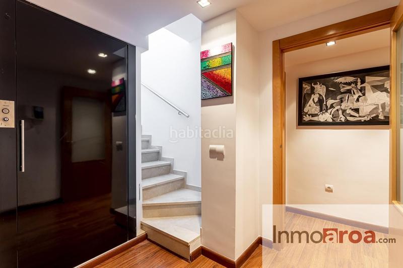 Foto 446c5e47-9249-4c87-afe3-9a9bc6e55f82. Alquiler dúplex piso en alquiler en calle menorca en Valencia