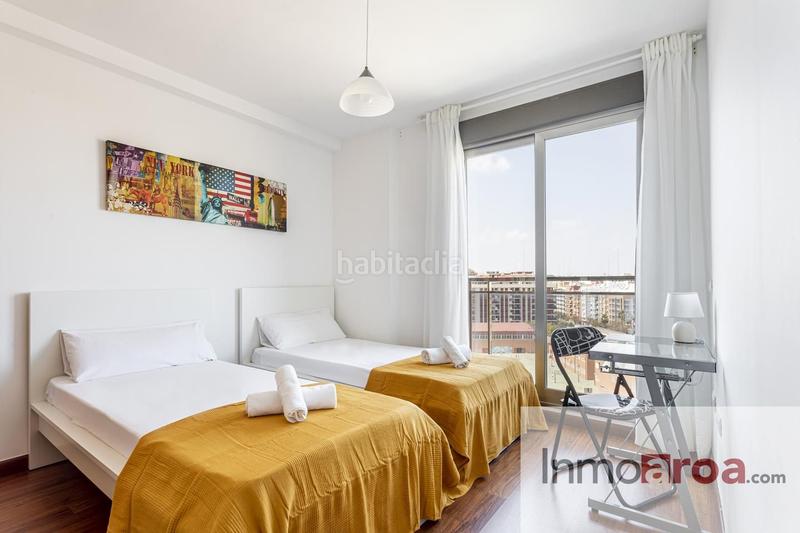 Foto a36933eb-4c7c-4fd9-ba82-7c81d8e646b7. Alquiler dúplex piso en alquiler en calle menorca en Valencia