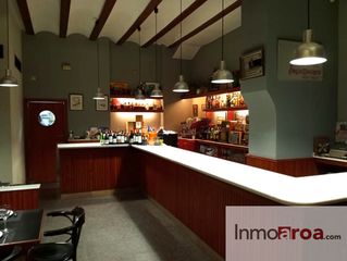Traspaso Local Comercial en Centro. Se traspasa restaurante en pleno funcionamiento!!