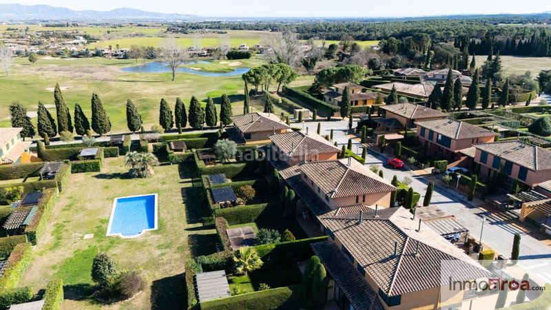 Foto 82af2966-b918-4555-a186-5e61295d7436. Casa amb aparcament piscina a Navata