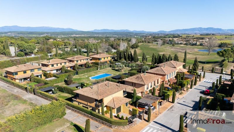 Foto ce85653a-434d-49f7-8275-f5bc335c5c87. Casa amb aparcament piscina a Navata